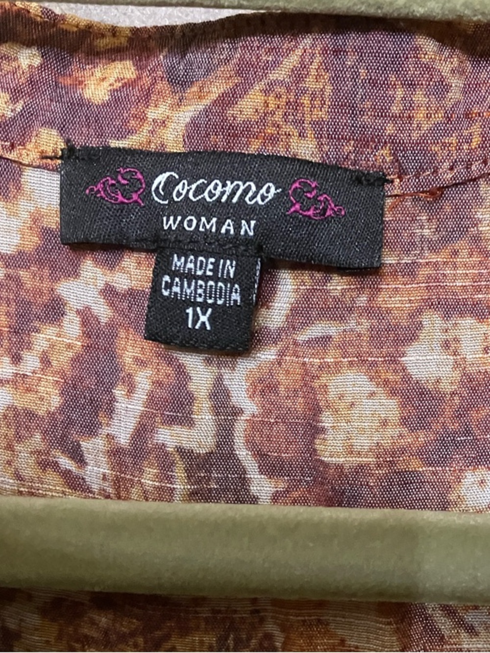 Cocomo purple and tan floral button-front tunic - Picture 2 of 9